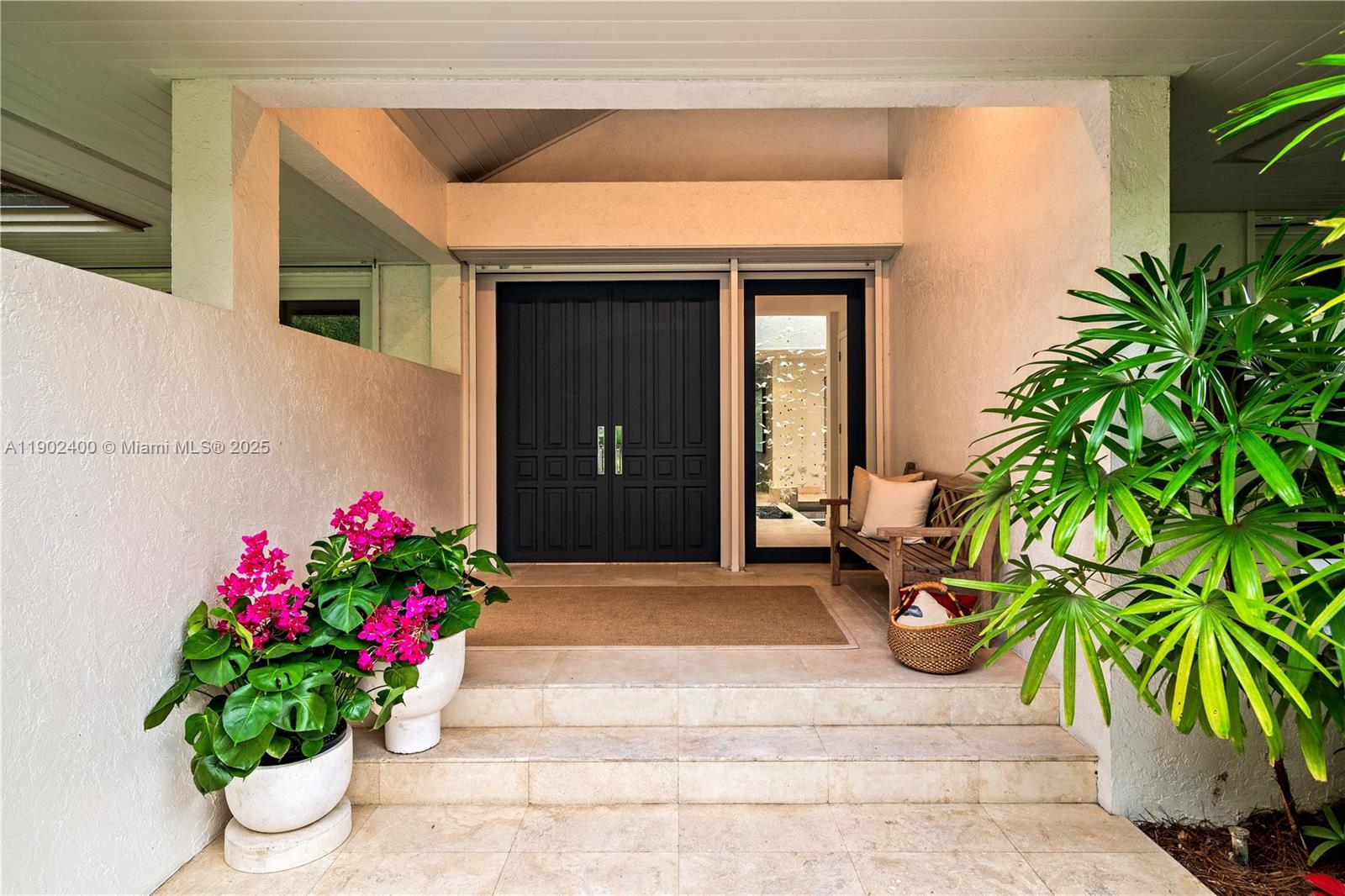 NATHALIE & CAROLINE SUB - Residential