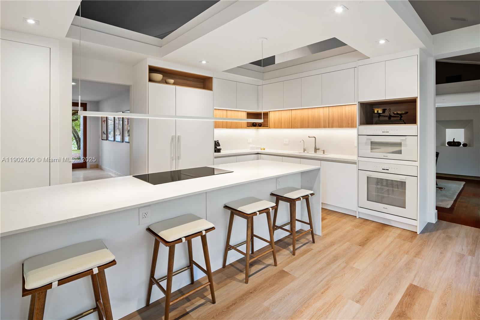 NATHALIE & CAROLINE SUB - Residential