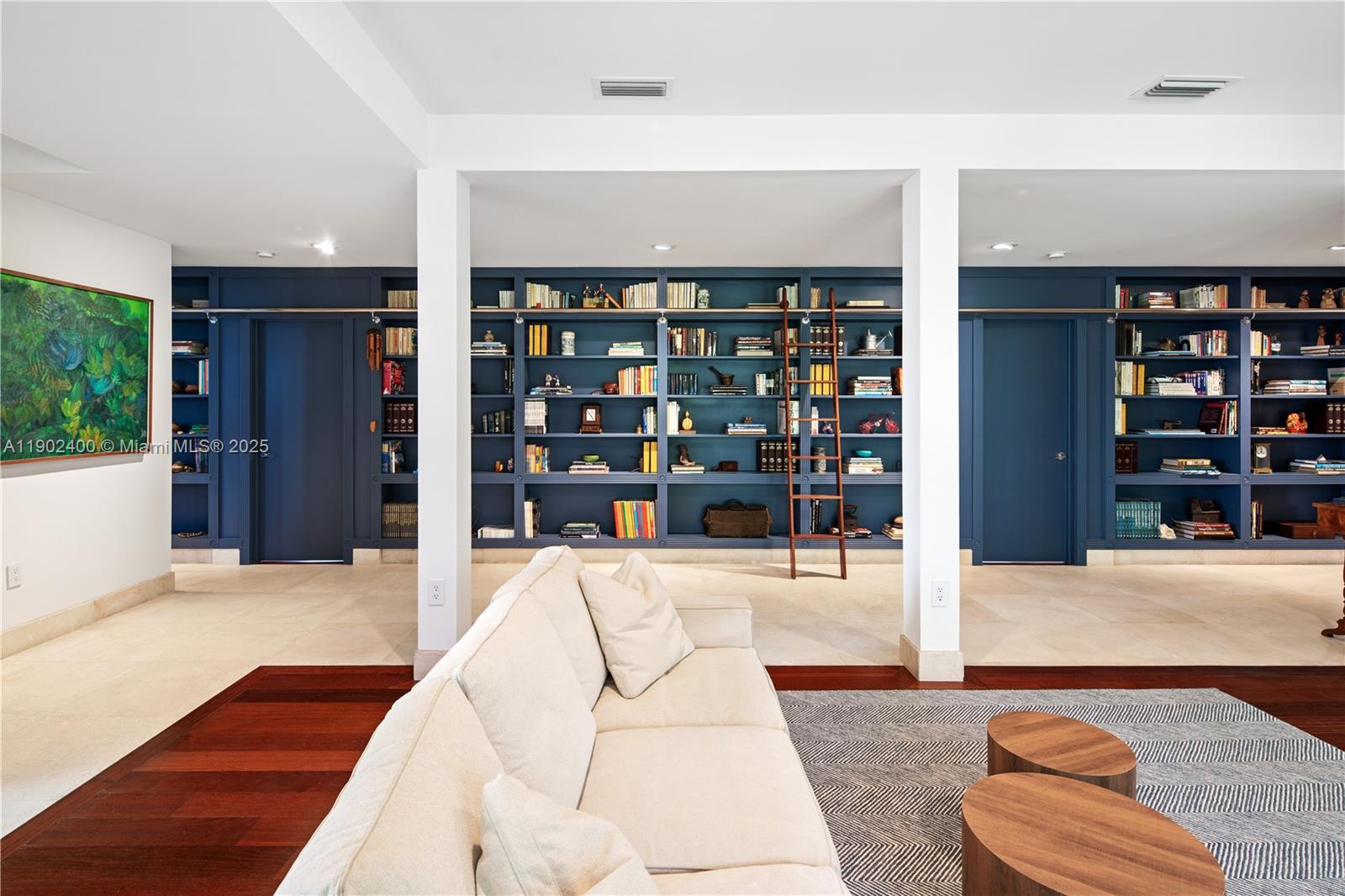 NATHALIE & CAROLINE SUB - Residential