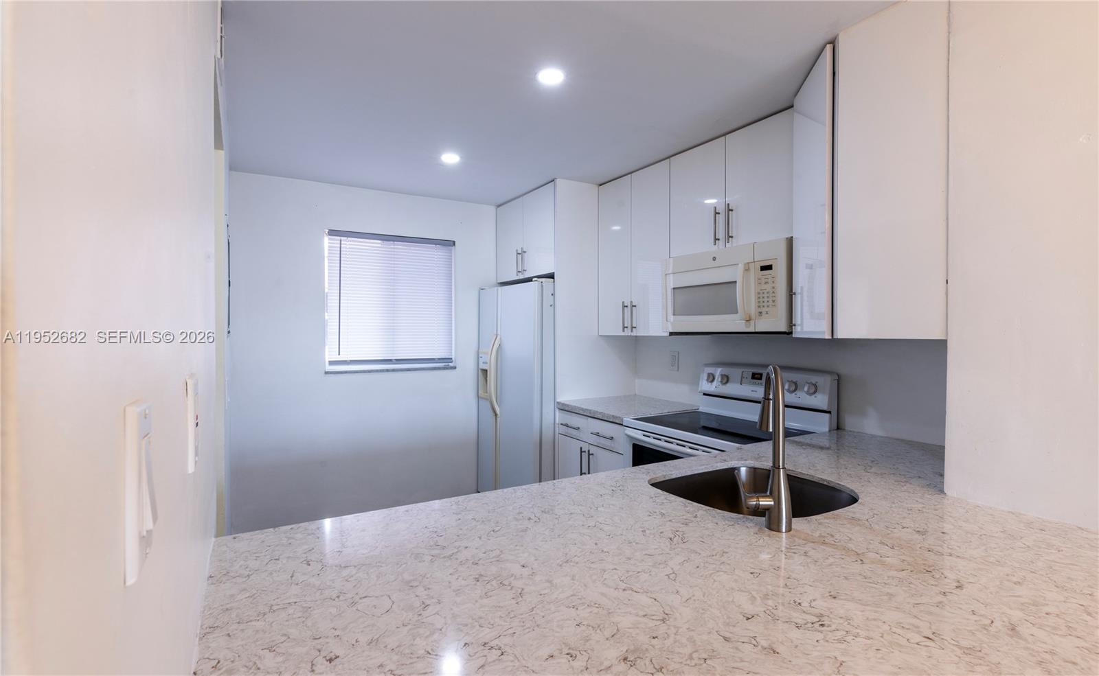 POINT SOUTH CONDO - Residential