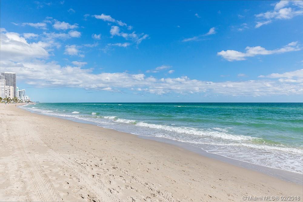 GOLDEN BEACH SEC A - Residential