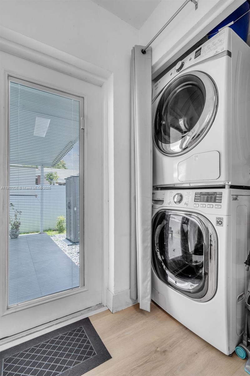 ROYALE GREEN TOWNHOUSE SE - Residential