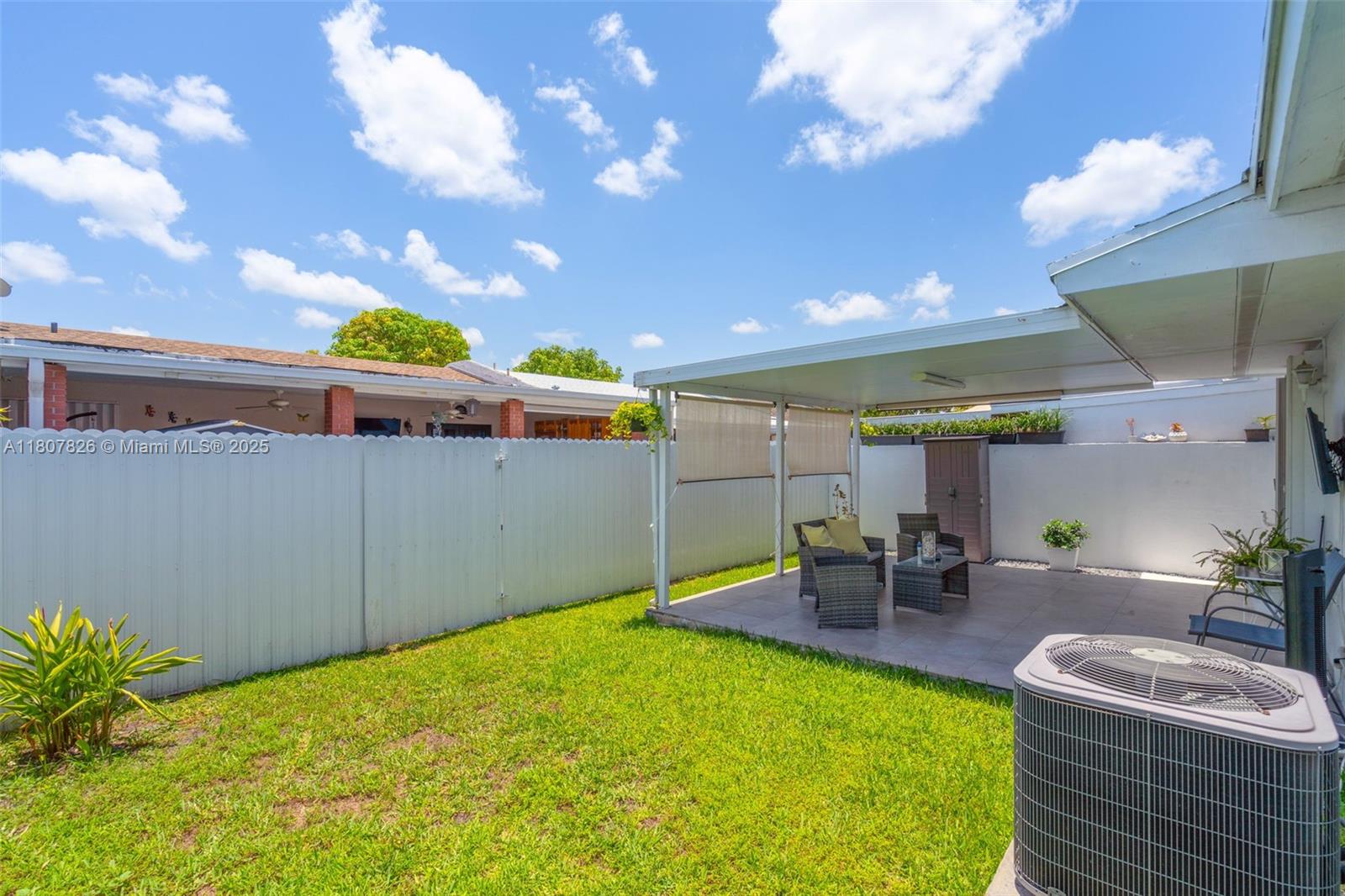 ROYALE GREEN TOWNHOUSE SE - Residential