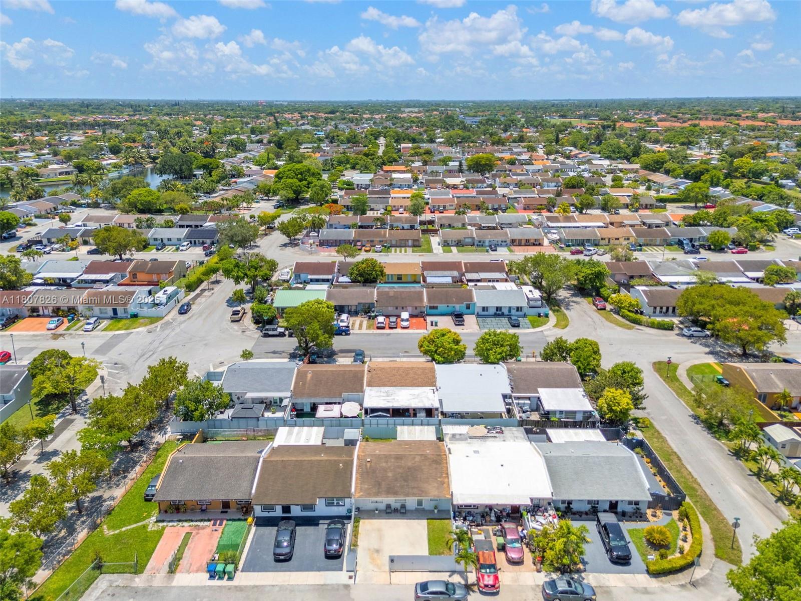 ROYALE GREEN TOWNHOUSE SE - Residential