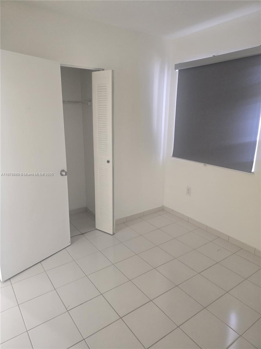 SAGA BAY TOWNHOMES 1ST ADD - Residential