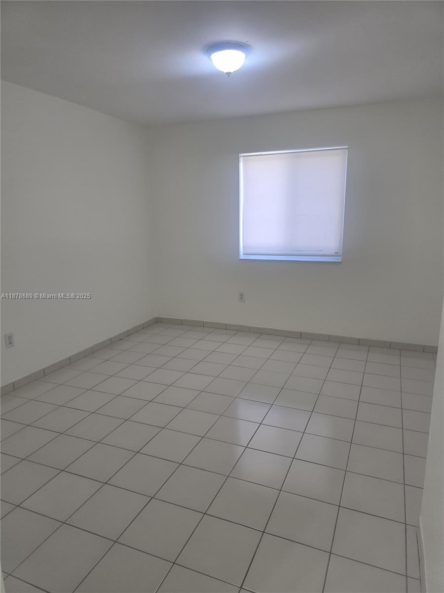 SAGA BAY TOWNHOMES 1ST ADD - Residential