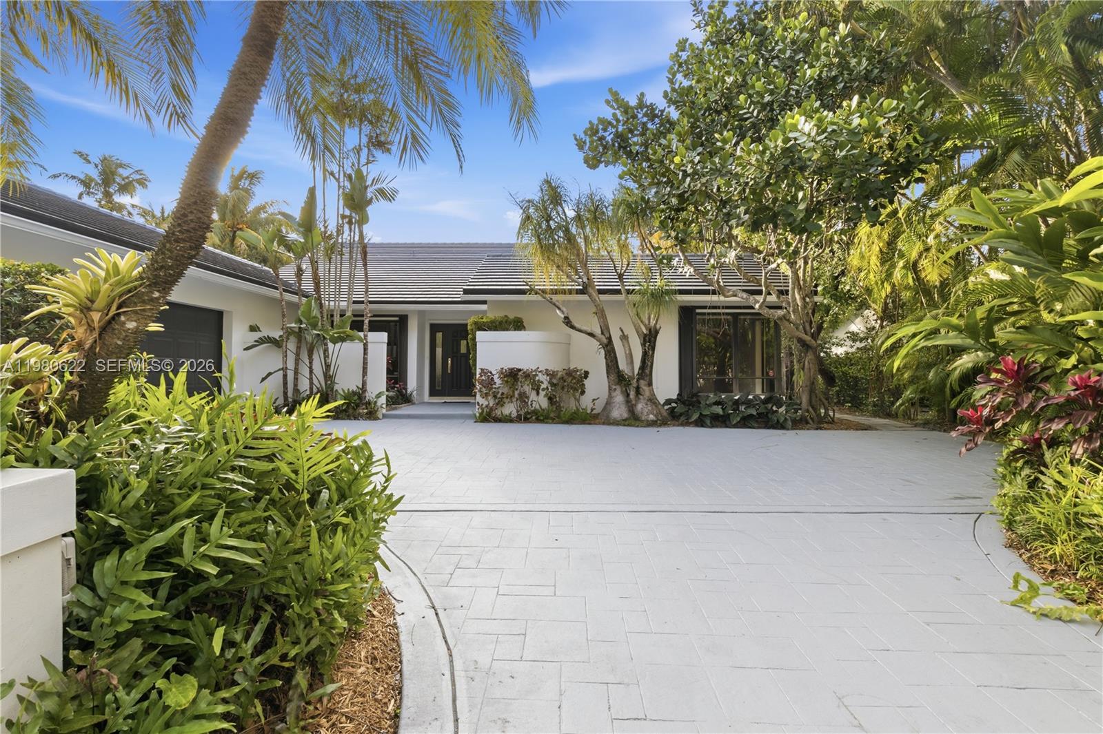 ARABESQUE - Residential Lease