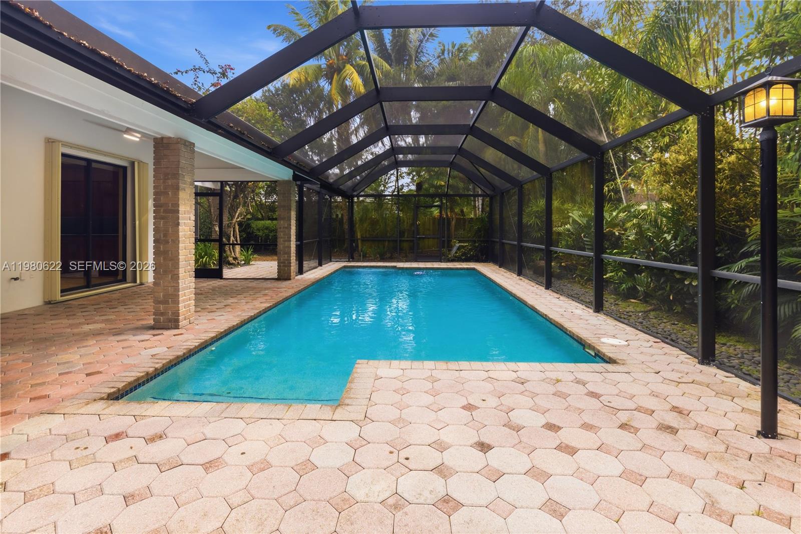 ARABESQUE - Residential Lease