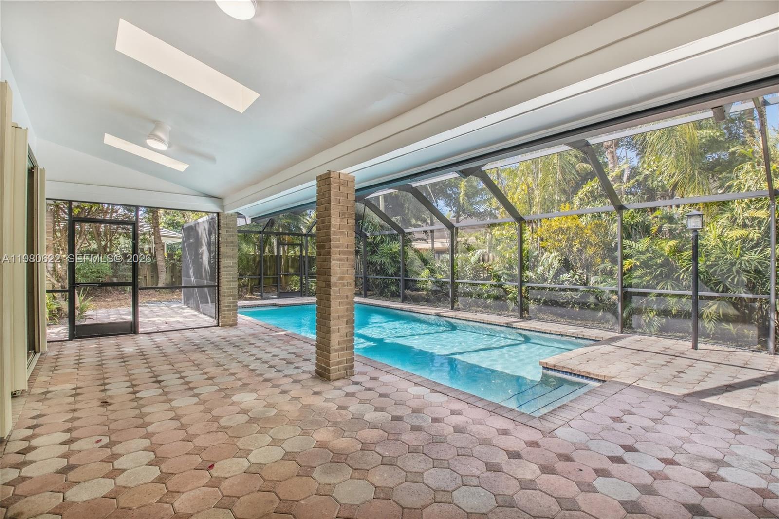 ARABESQUE - Residential Lease