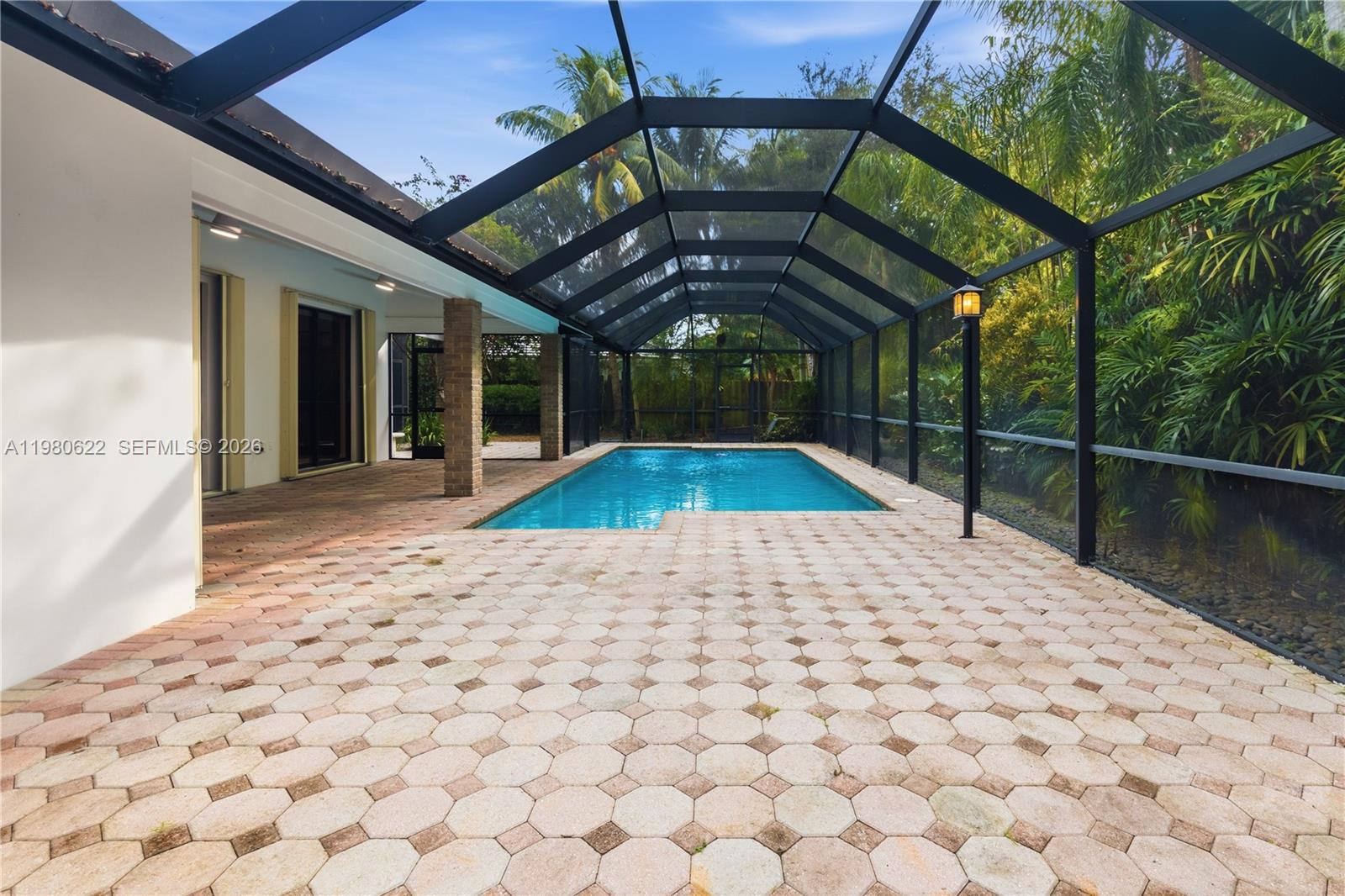 ARABESQUE - Residential Lease