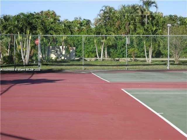 LAKEWOOD AT EMERALD HILLS - Residential Lease