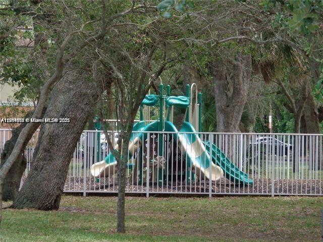 LAKEWOOD AT EMERALD HILLS - Residential Lease