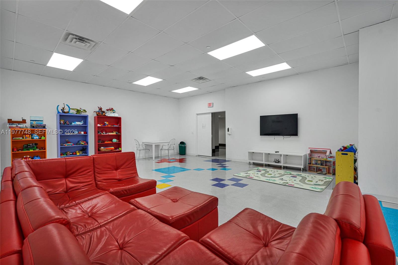 OCEANIA III CONDO - Residential