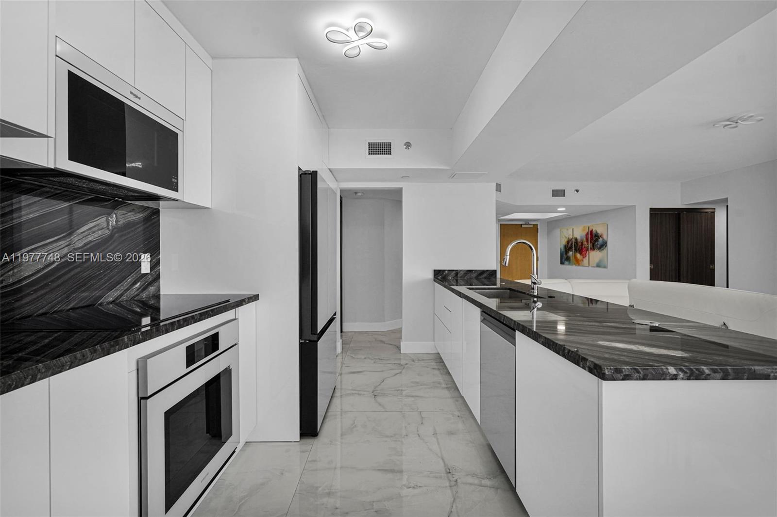 OCEANIA III CONDO - Residential