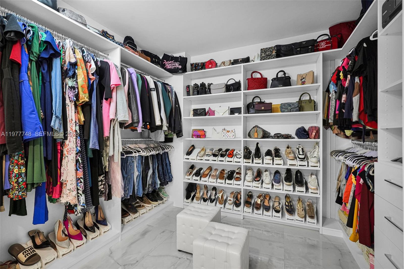 OCEANIA III CONDO - Residential