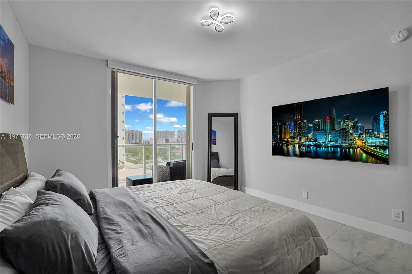 OCEANIA III CONDO - Residential