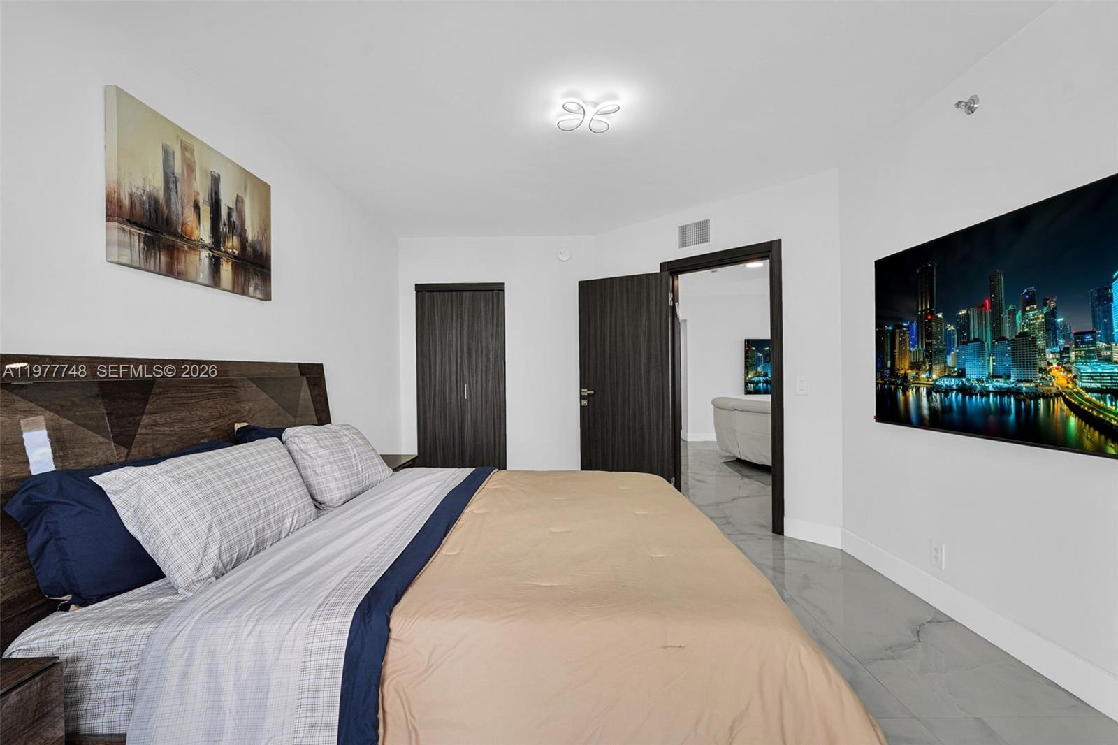 OCEANIA III CONDO - Residential