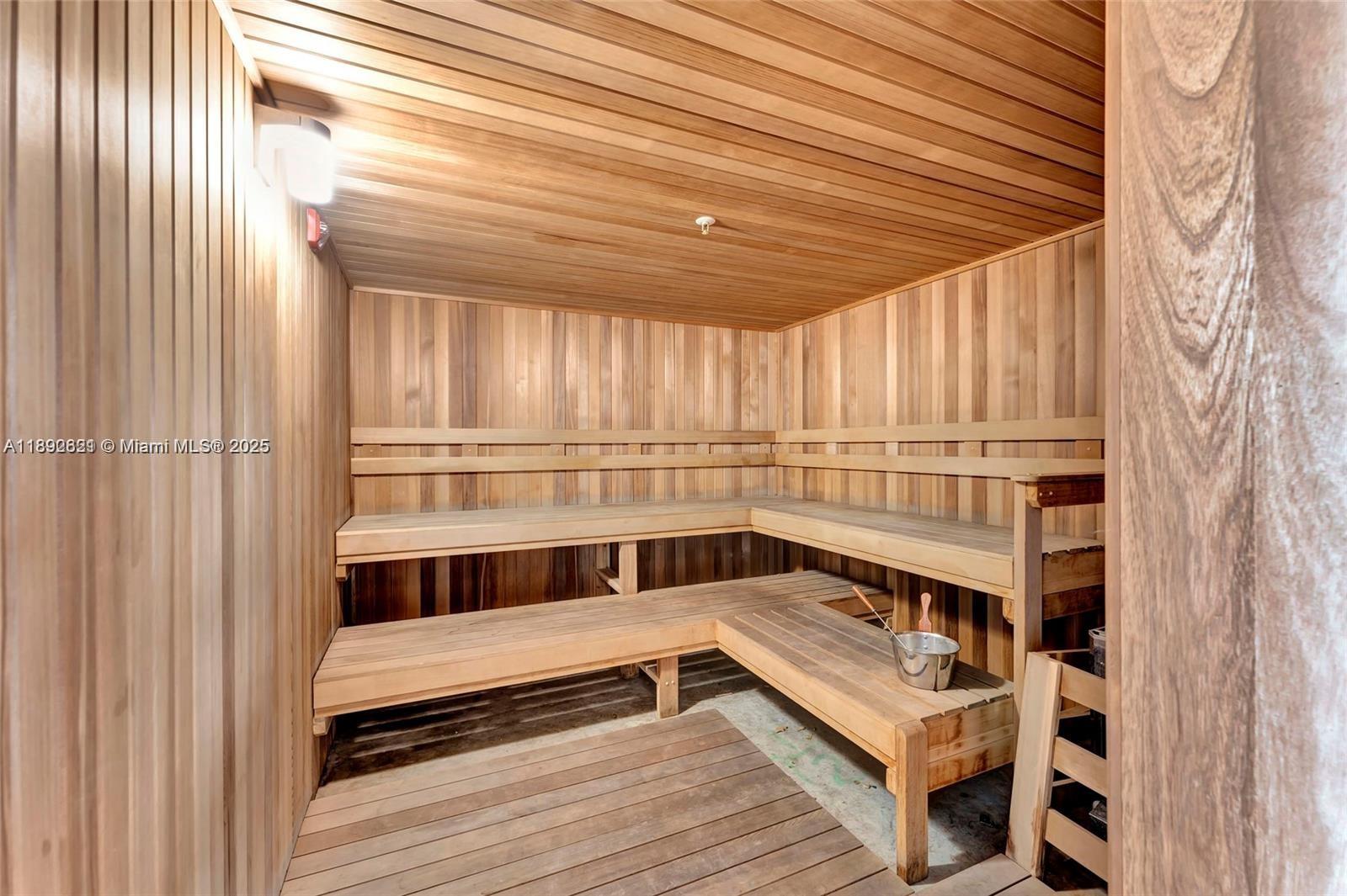 PELORO - Residential