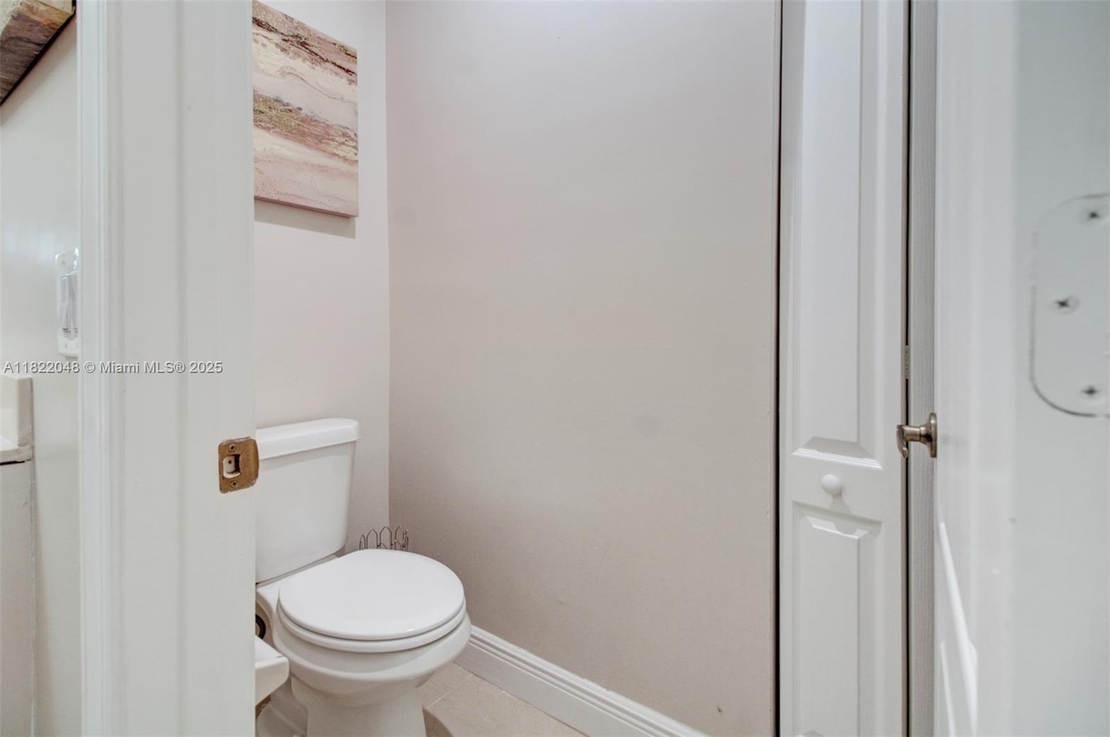 PORTOFINO BAY - Residential