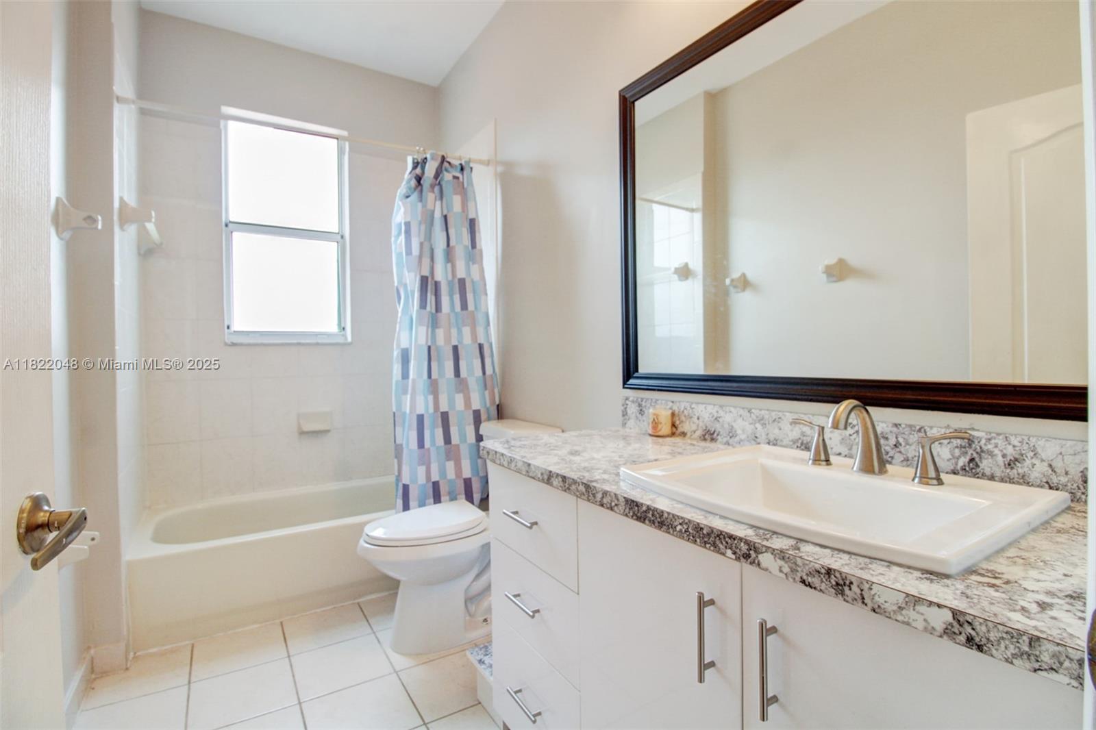 PORTOFINO BAY - Residential