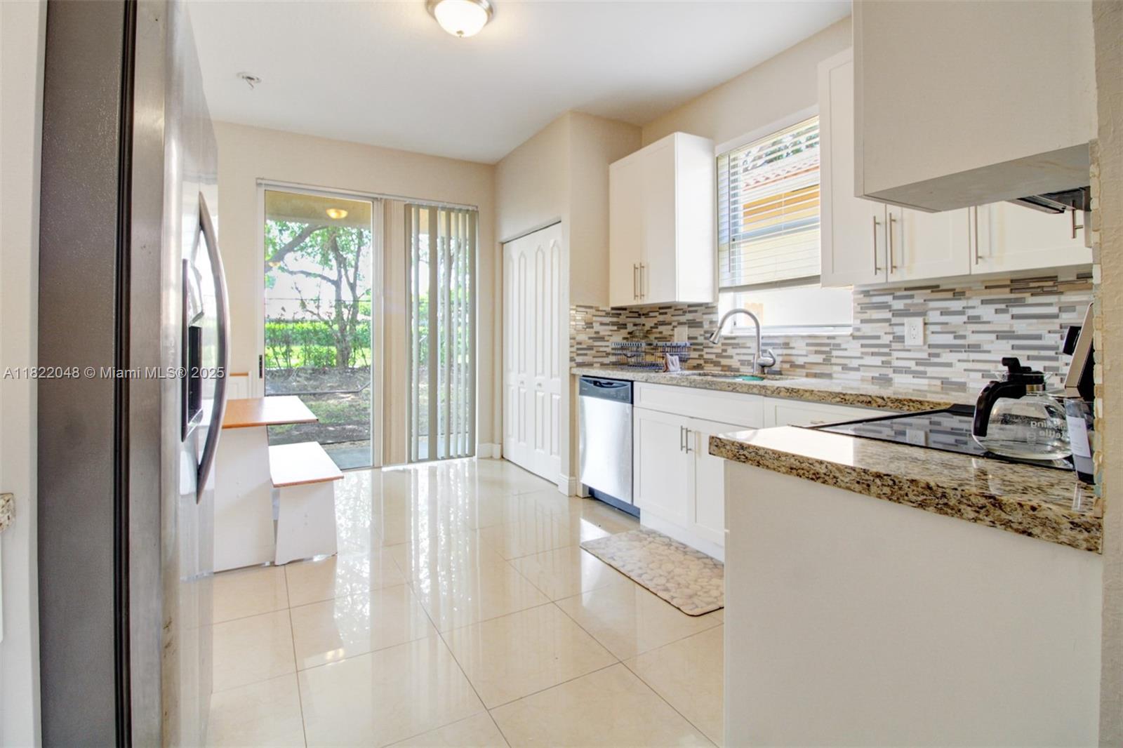 PORTOFINO BAY - Residential