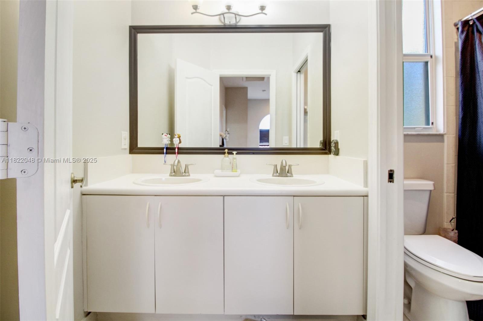 PORTOFINO BAY - Residential