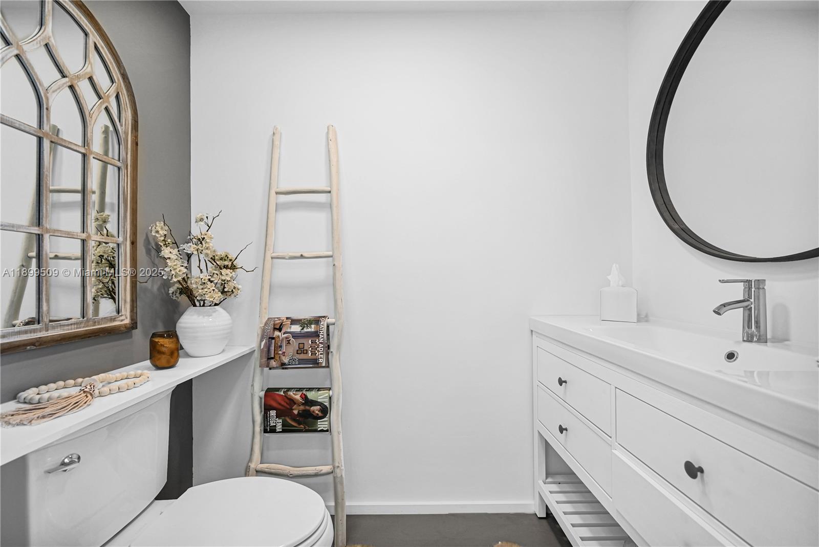 MET 1 CONDO - Residential Lease