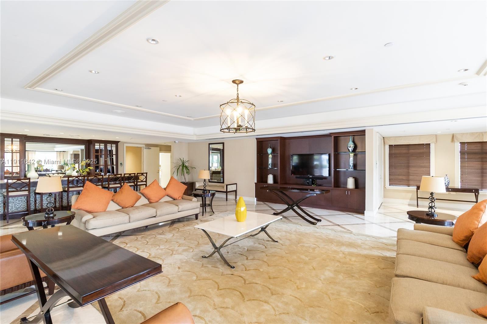 TURNBERRY VILLAGE SO TOWE - Residential Lease