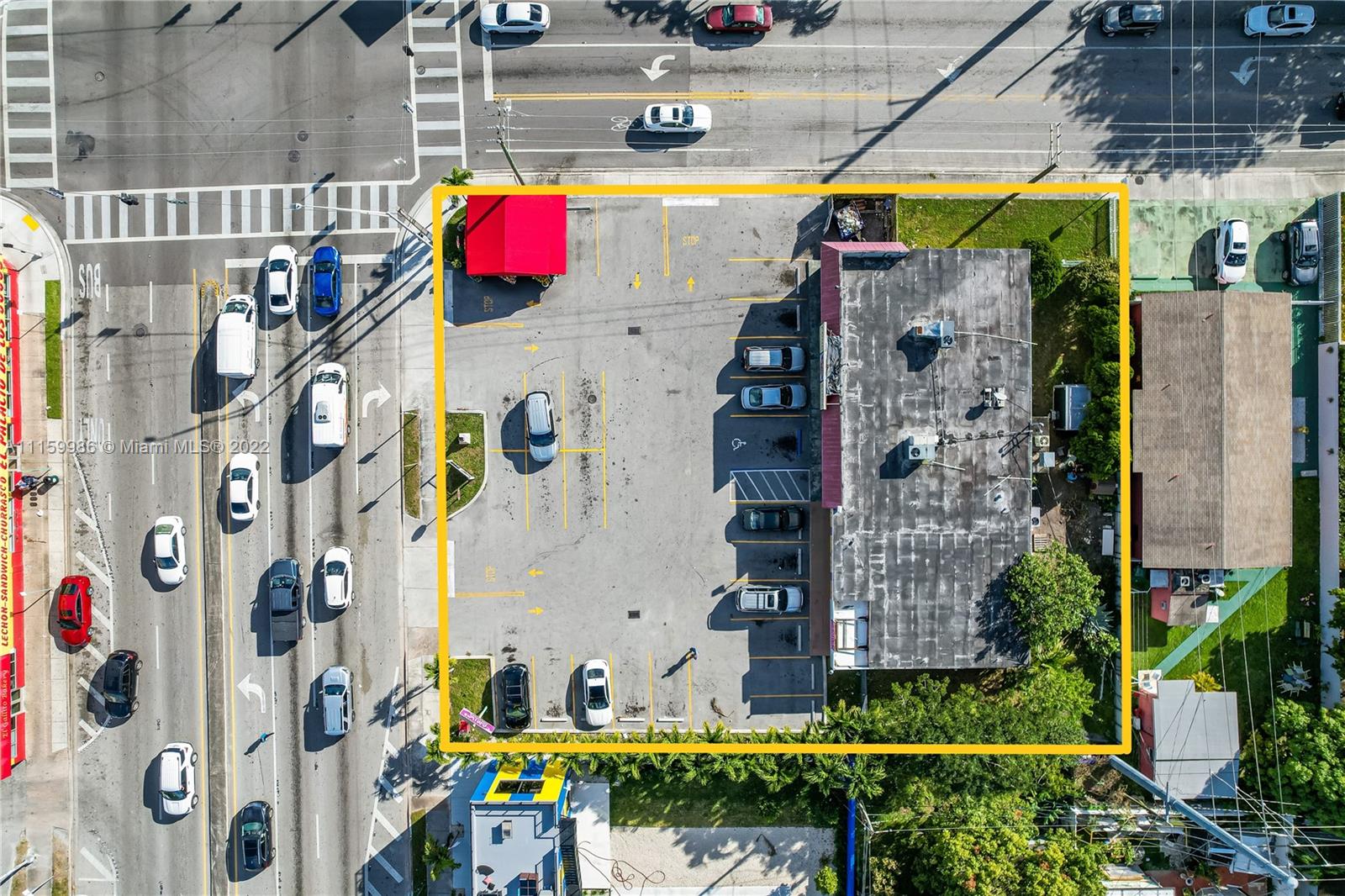 Main image without alt text