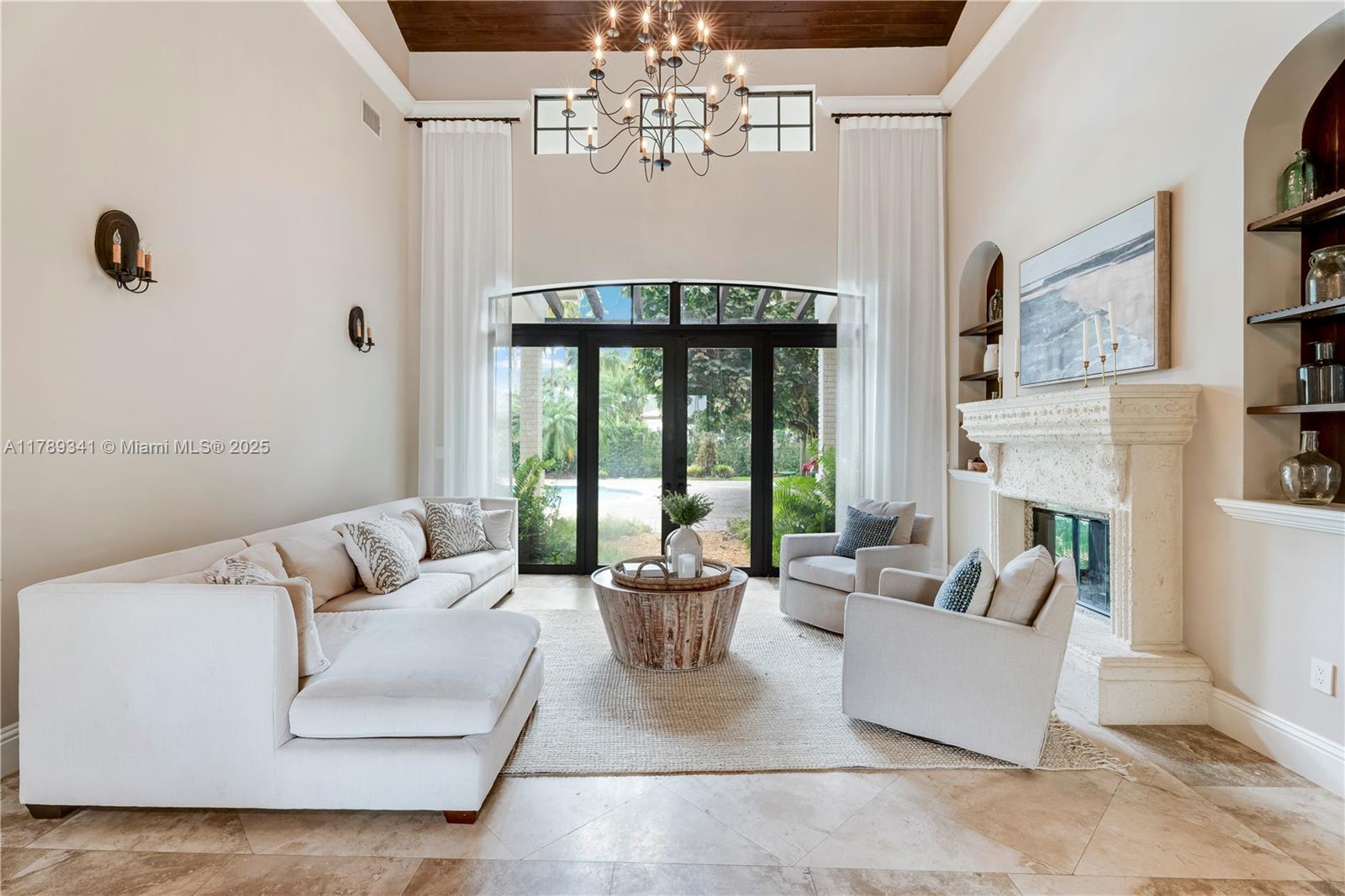 OAK RIDGE FALLS 2ND ADDN - Residential