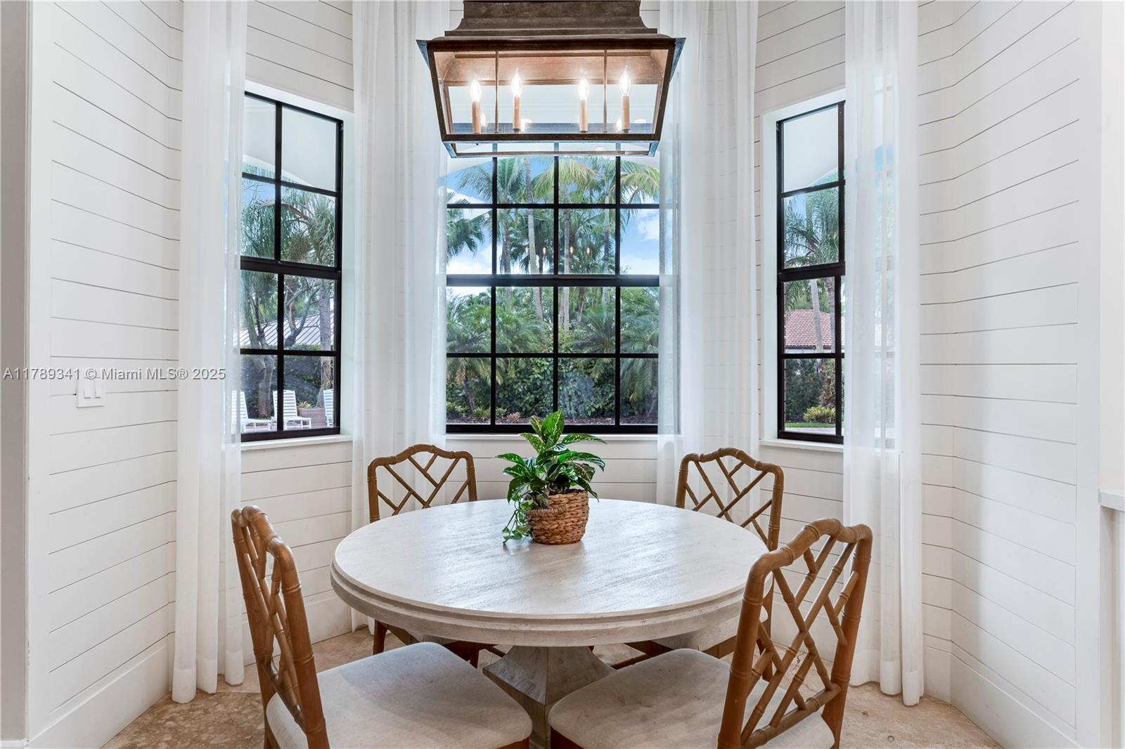 OAK RIDGE FALLS 2ND ADDN - Residential