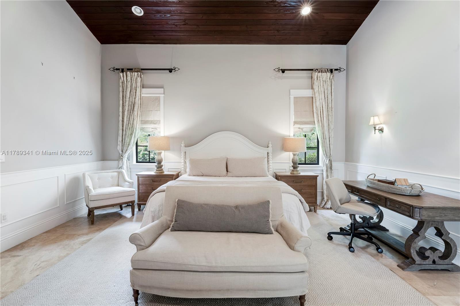 OAK RIDGE FALLS 2ND ADDN - Residential