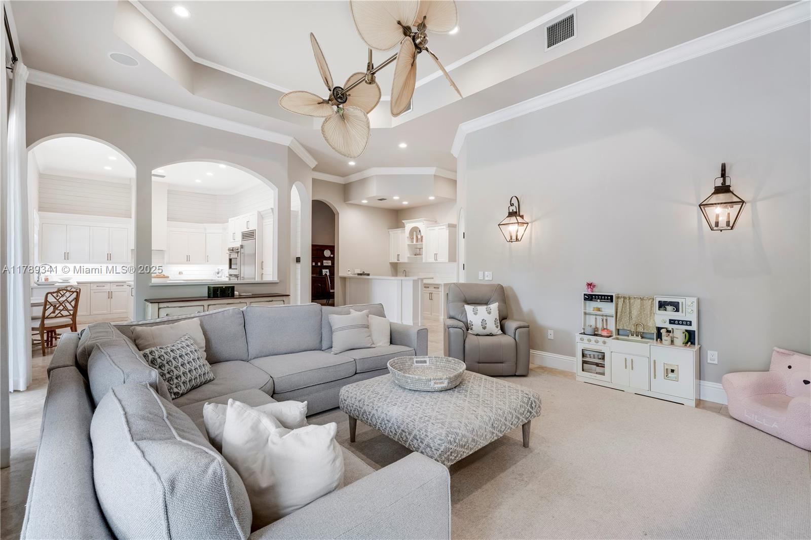 OAK RIDGE FALLS 2ND ADDN - Residential