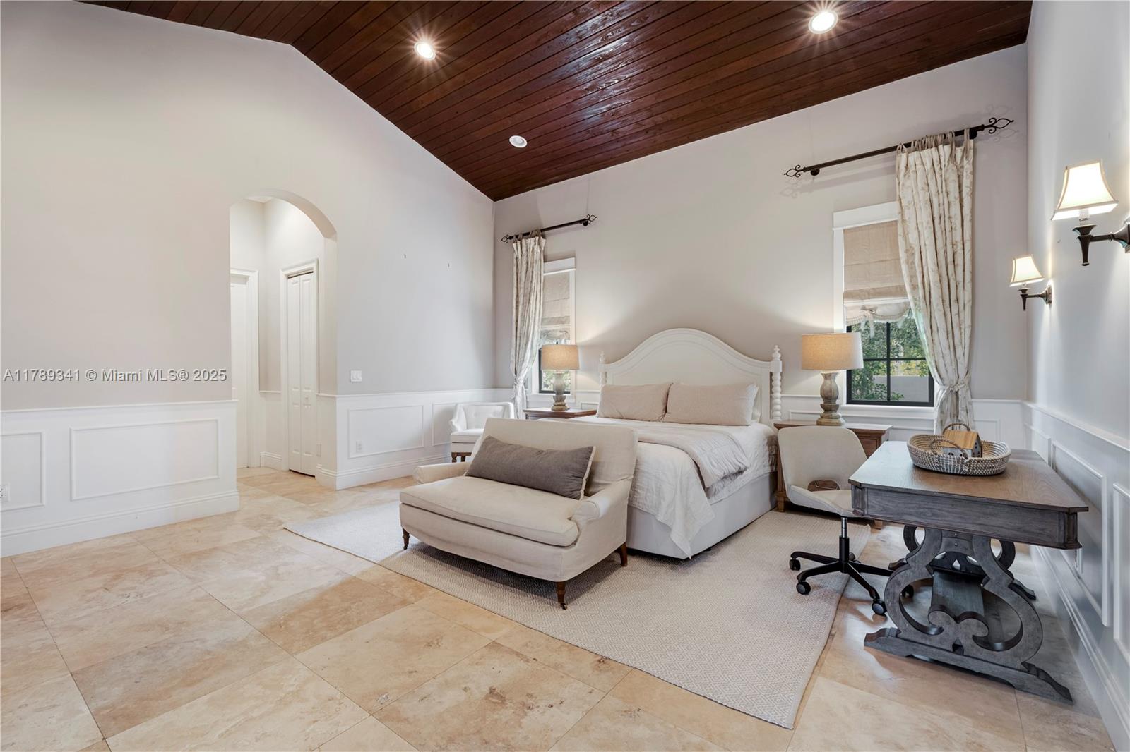 OAK RIDGE FALLS 2ND ADDN - Residential