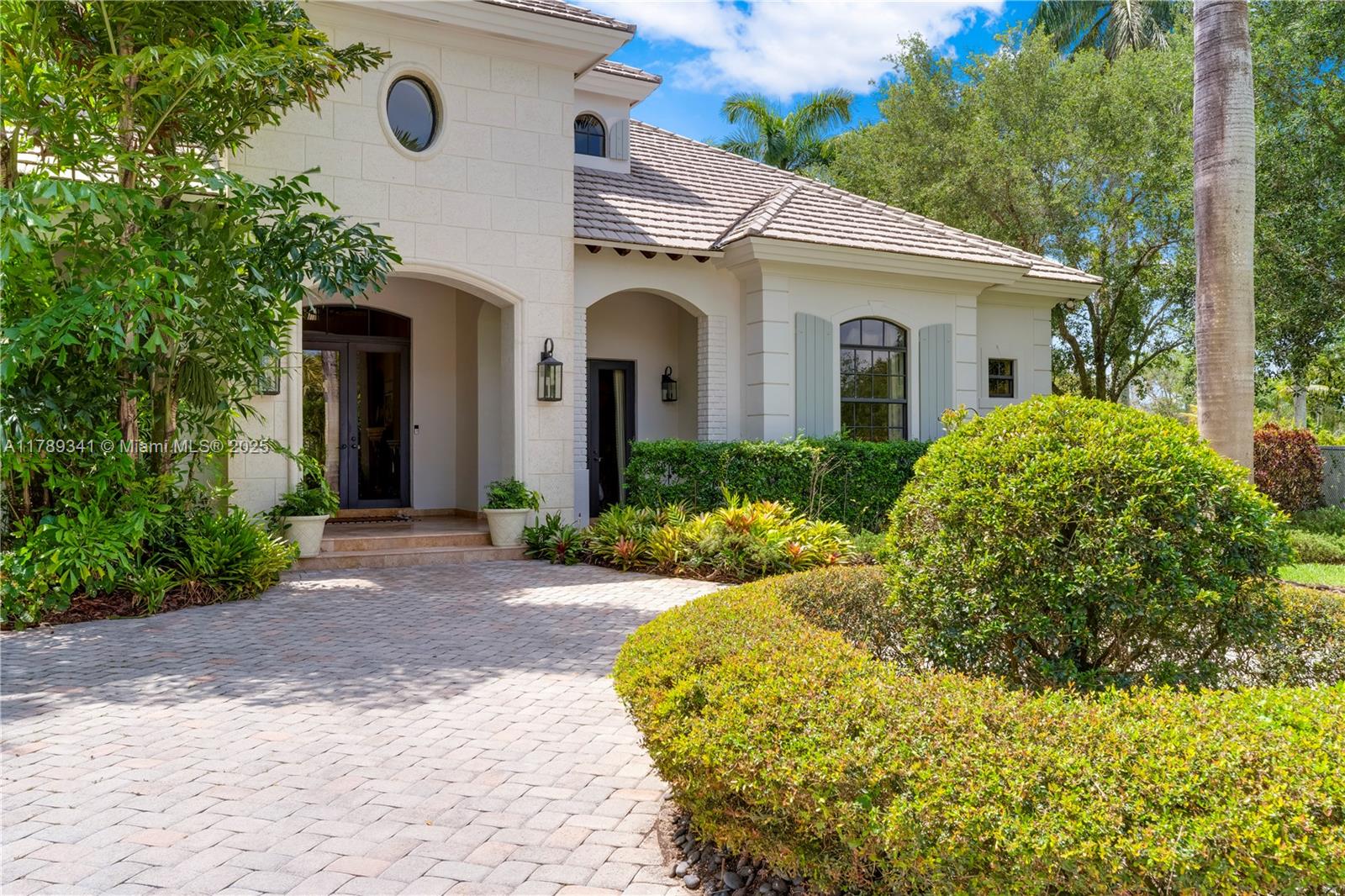 OAK RIDGE FALLS 2ND ADDN - Residential