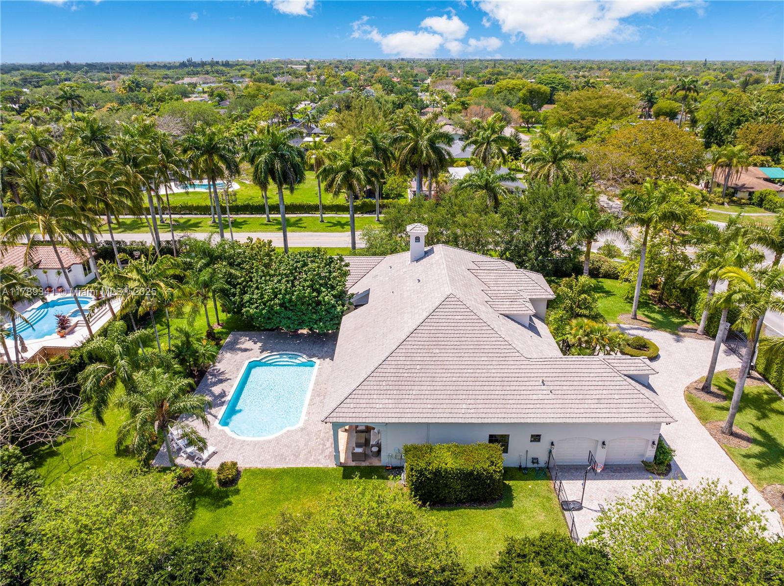 OAK RIDGE FALLS 2ND ADDN - Residential