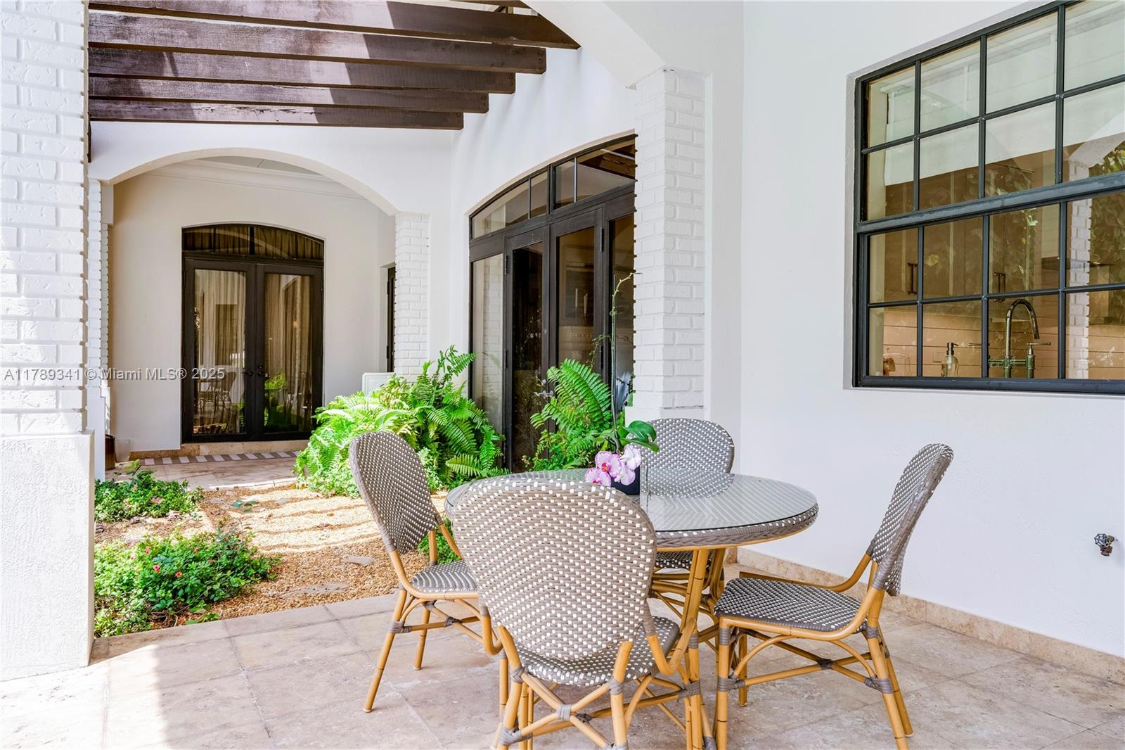 OAK RIDGE FALLS 2ND ADDN - Residential