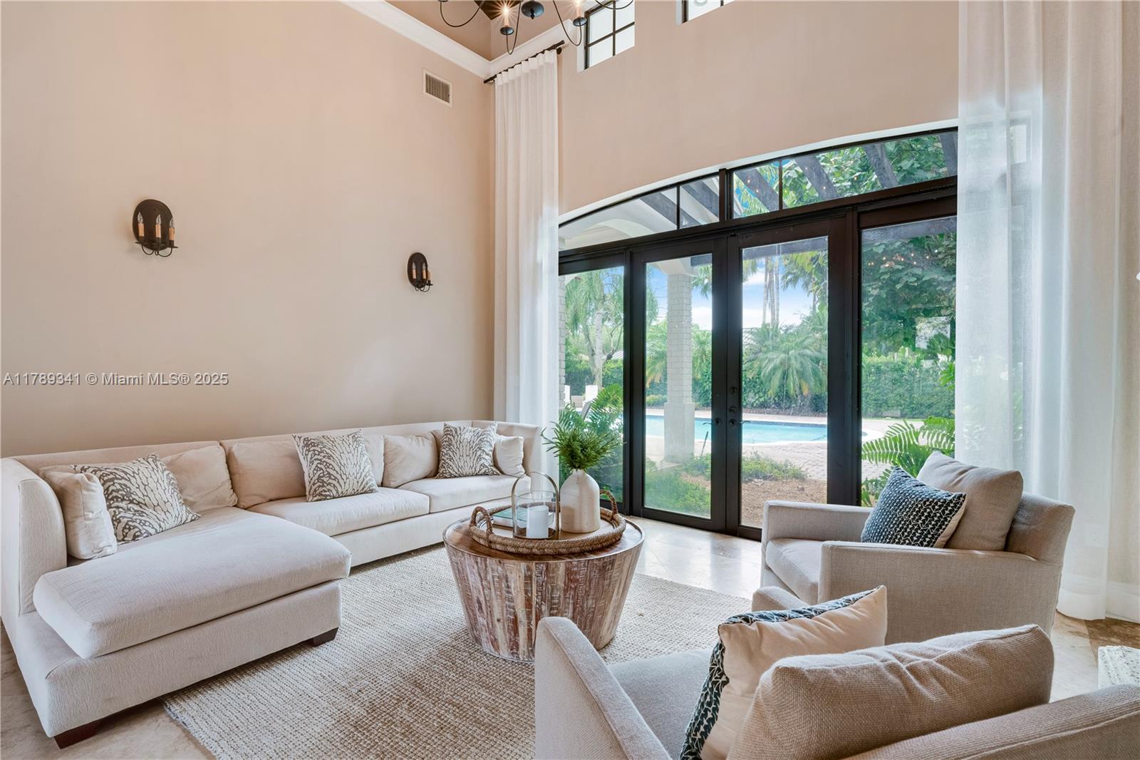 OAK RIDGE FALLS 2ND ADDN - Residential