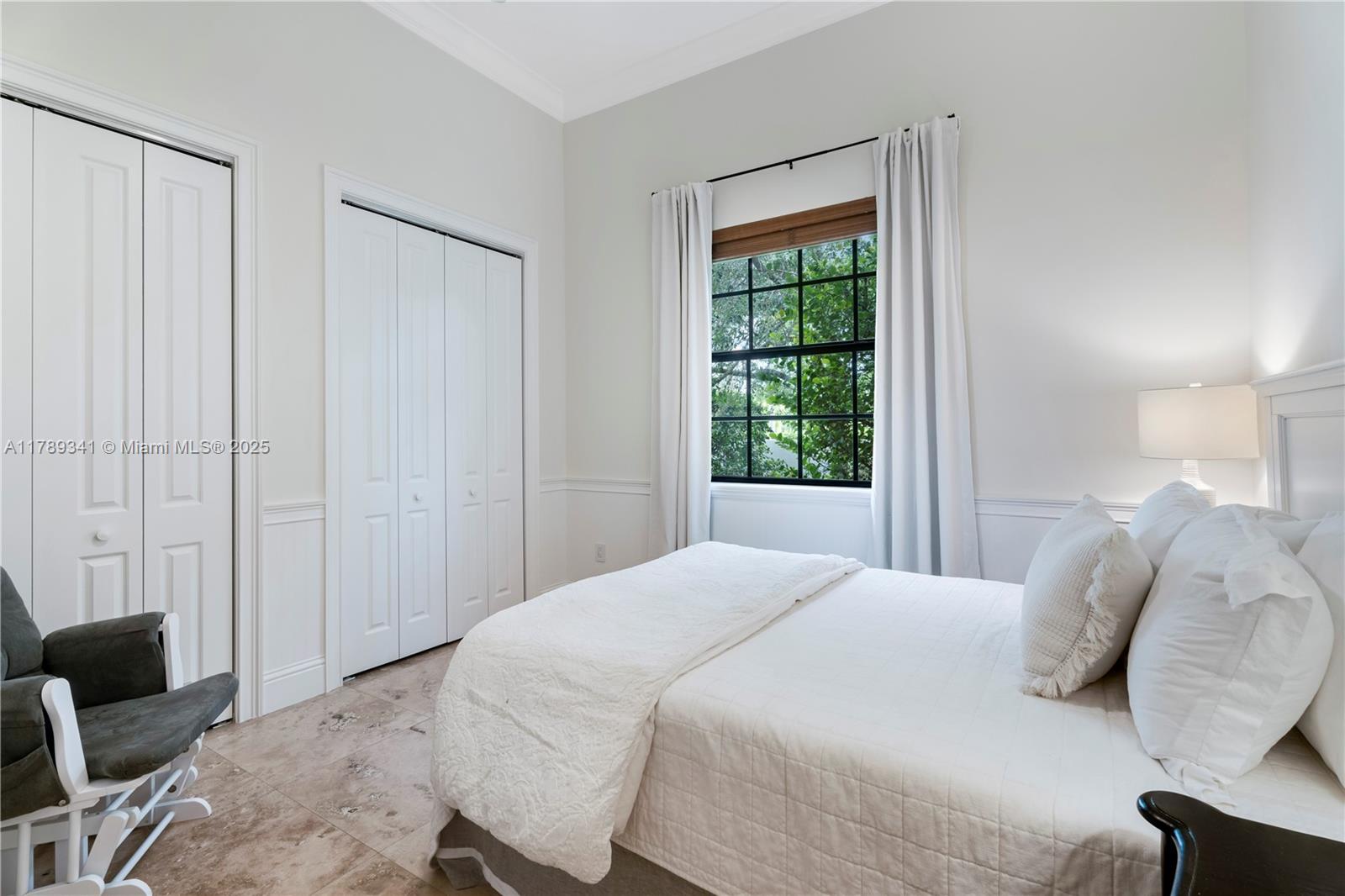 OAK RIDGE FALLS 2ND ADDN - Residential