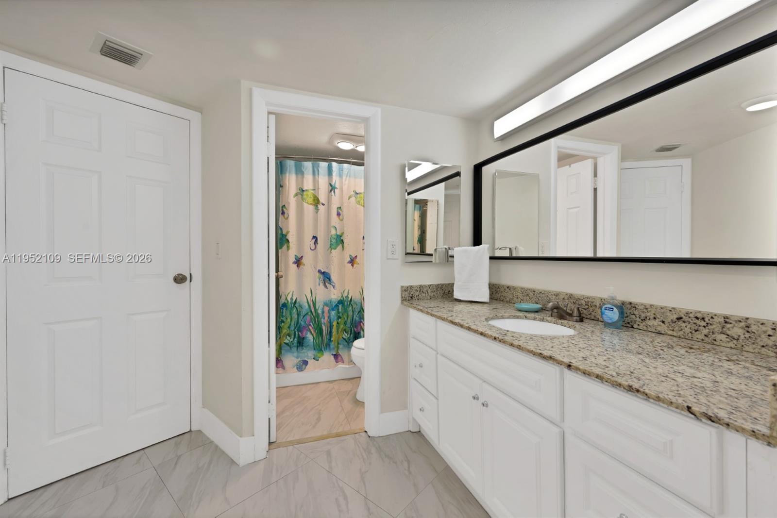 BRAVURA II CONDO - Residential