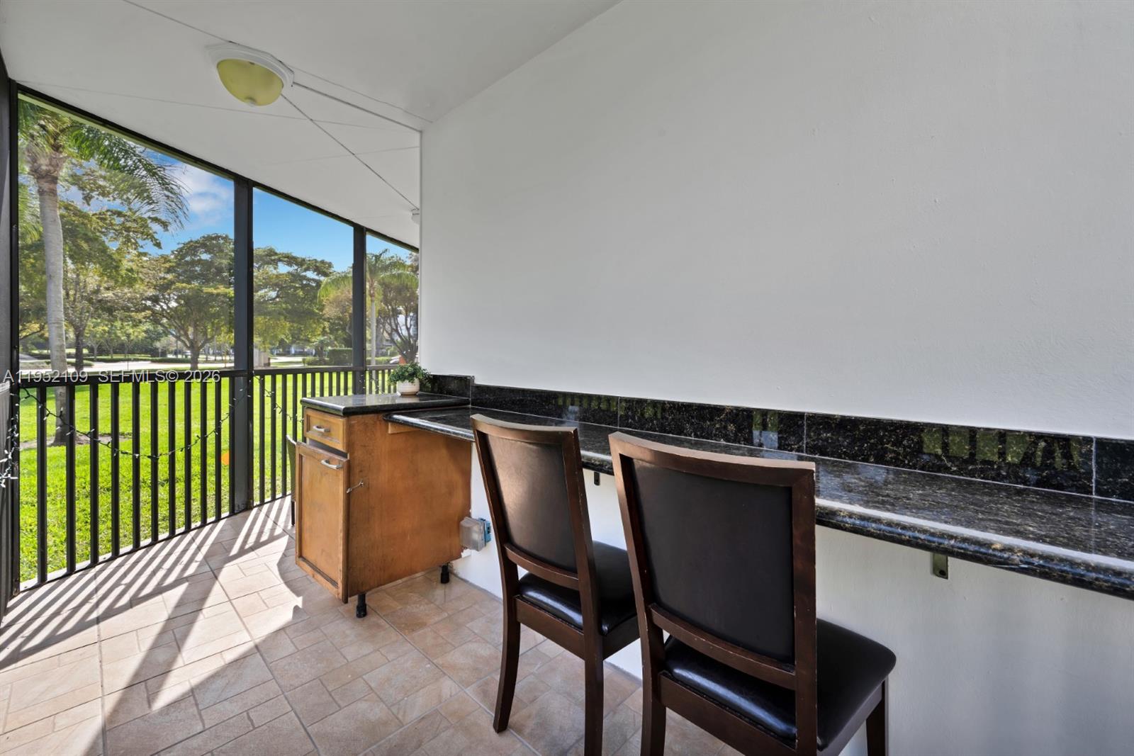 BRAVURA II CONDO - Residential