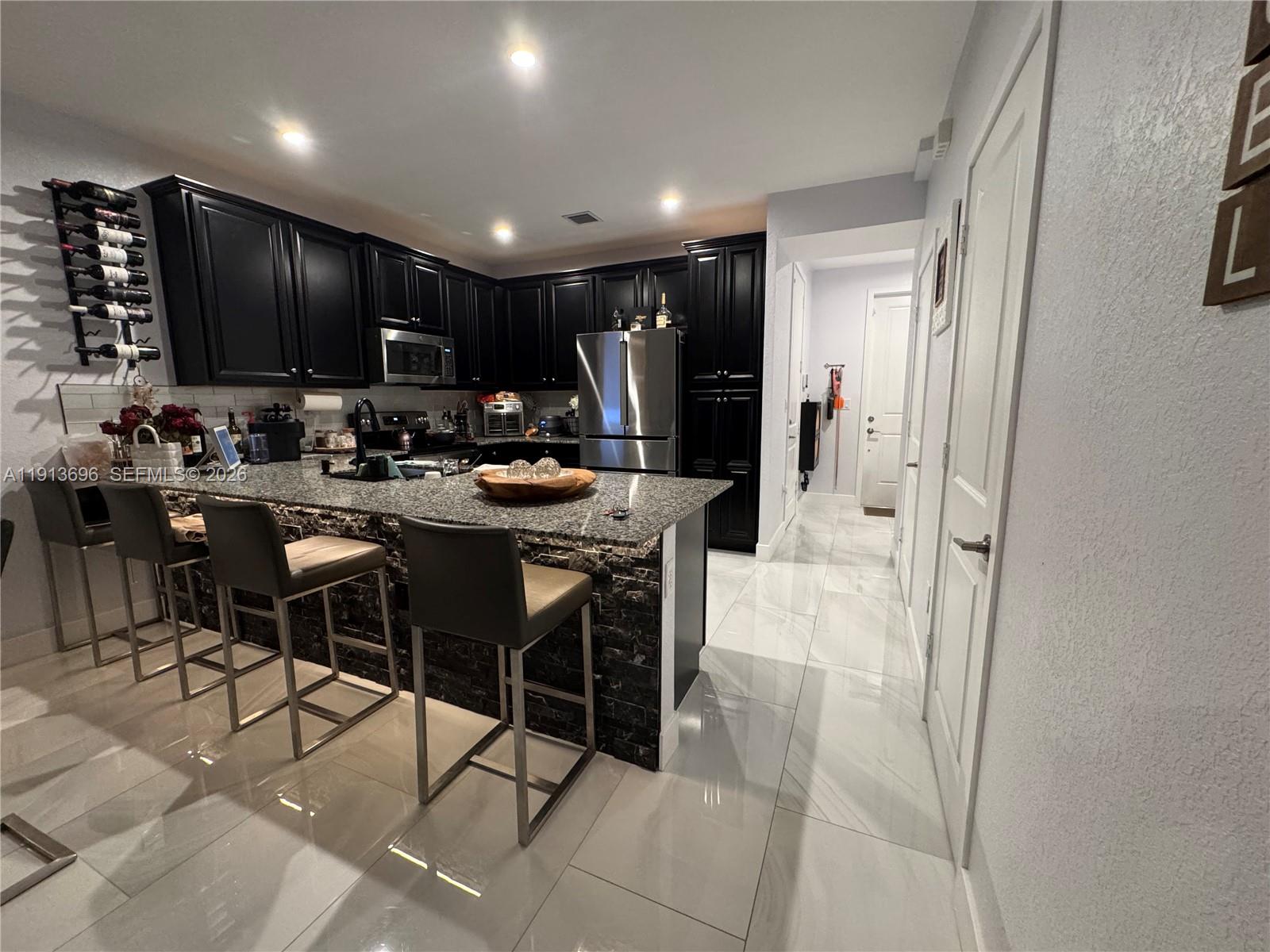 MC RESIDENTIAL - Residential