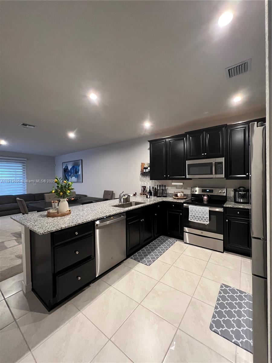 MC RESIDENTIAL - Residential