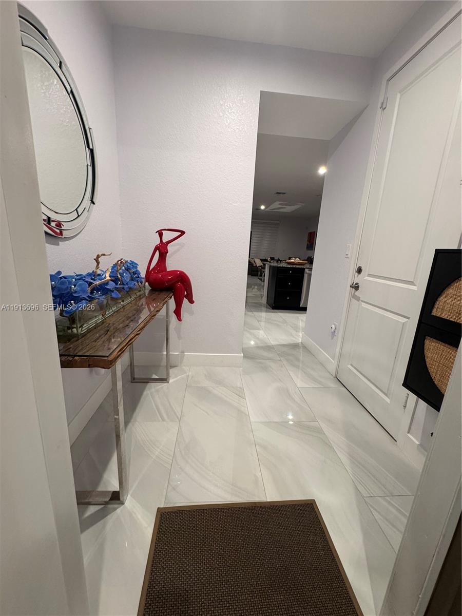 MC RESIDENTIAL - Residential