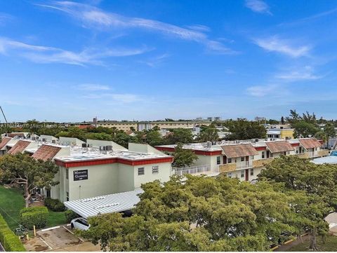 A home in Deerfield Beach