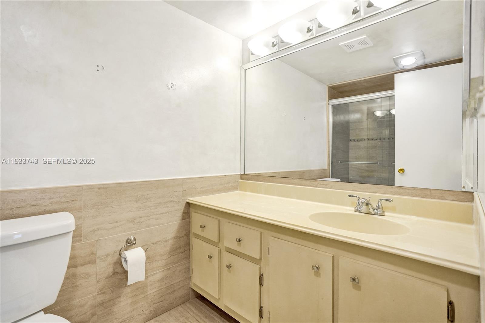 CASTLE APARTMENTS 12 COND - Residential