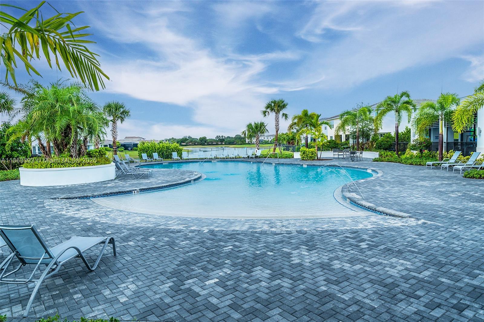 CRYSTAL LAKE 1ST SEC - Residential Lease