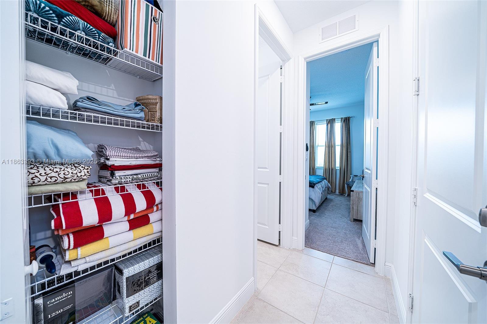 CRYSTAL LAKE 1ST SEC - Residential Lease