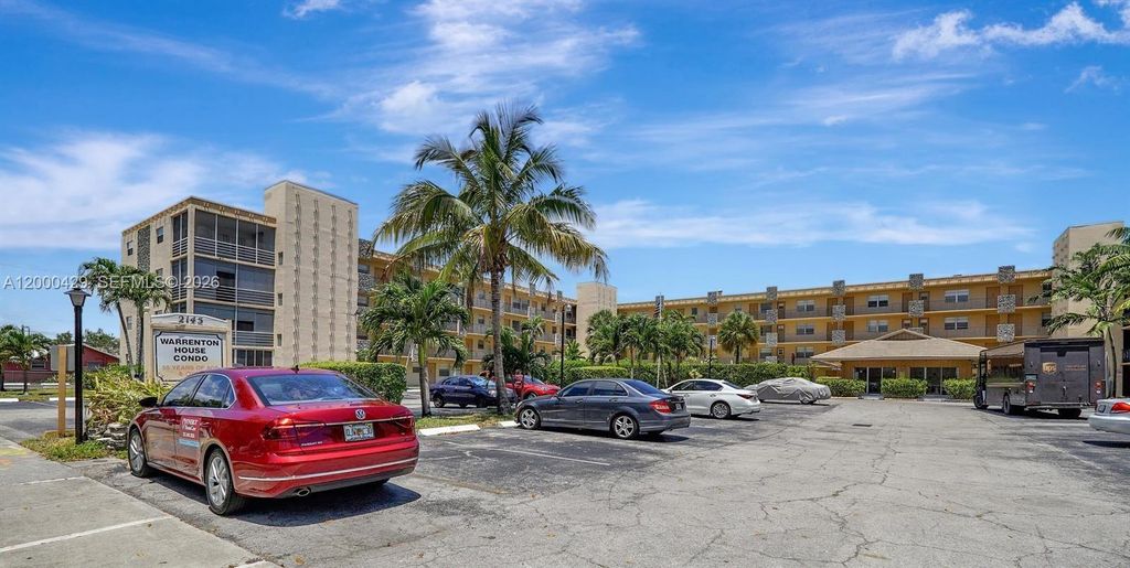 Photo of 2145 Pierce St #326, Hollywood, FL 33020 (MLS # A12000429)