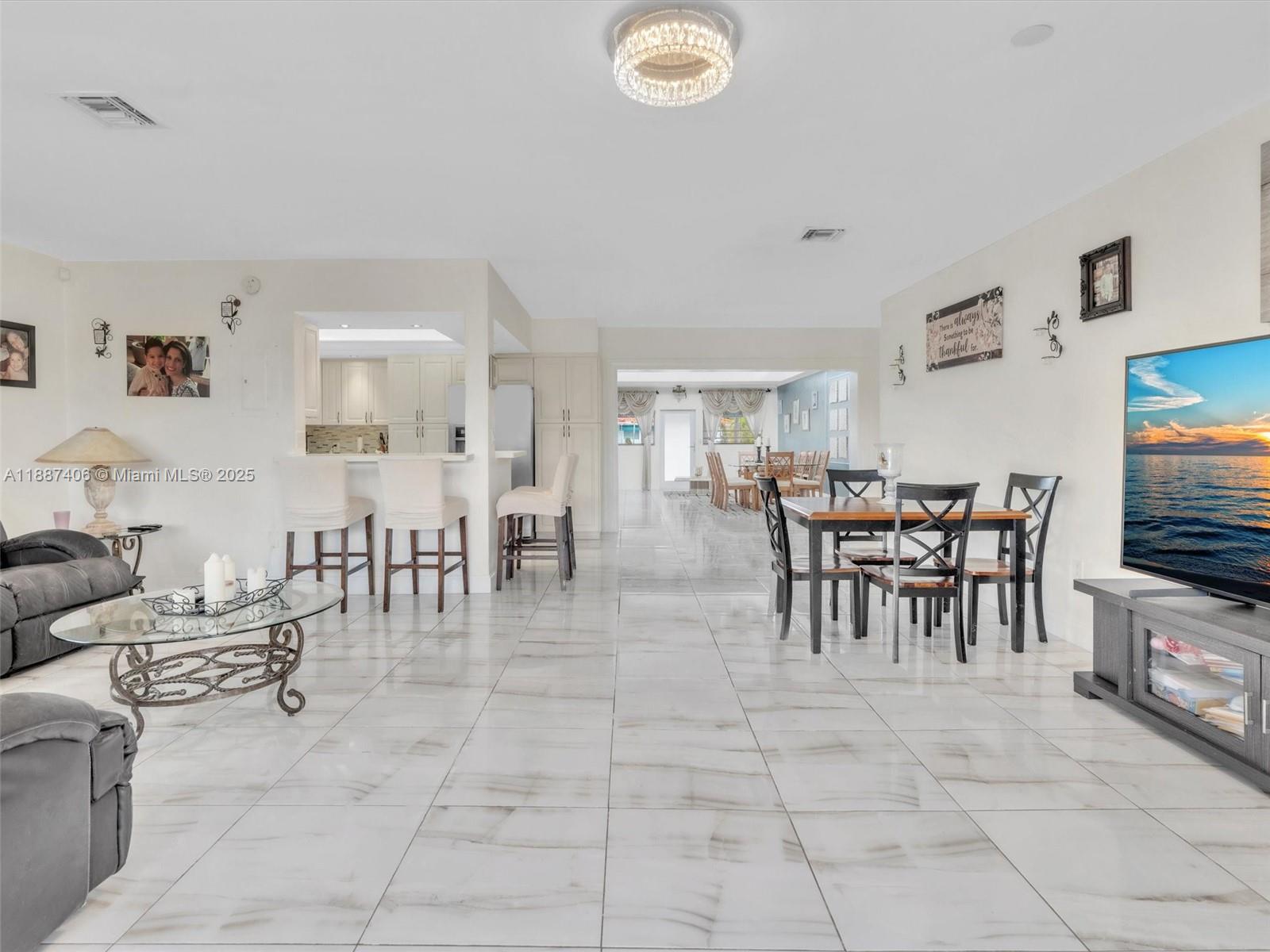 TREASURE ISLAND - Residential